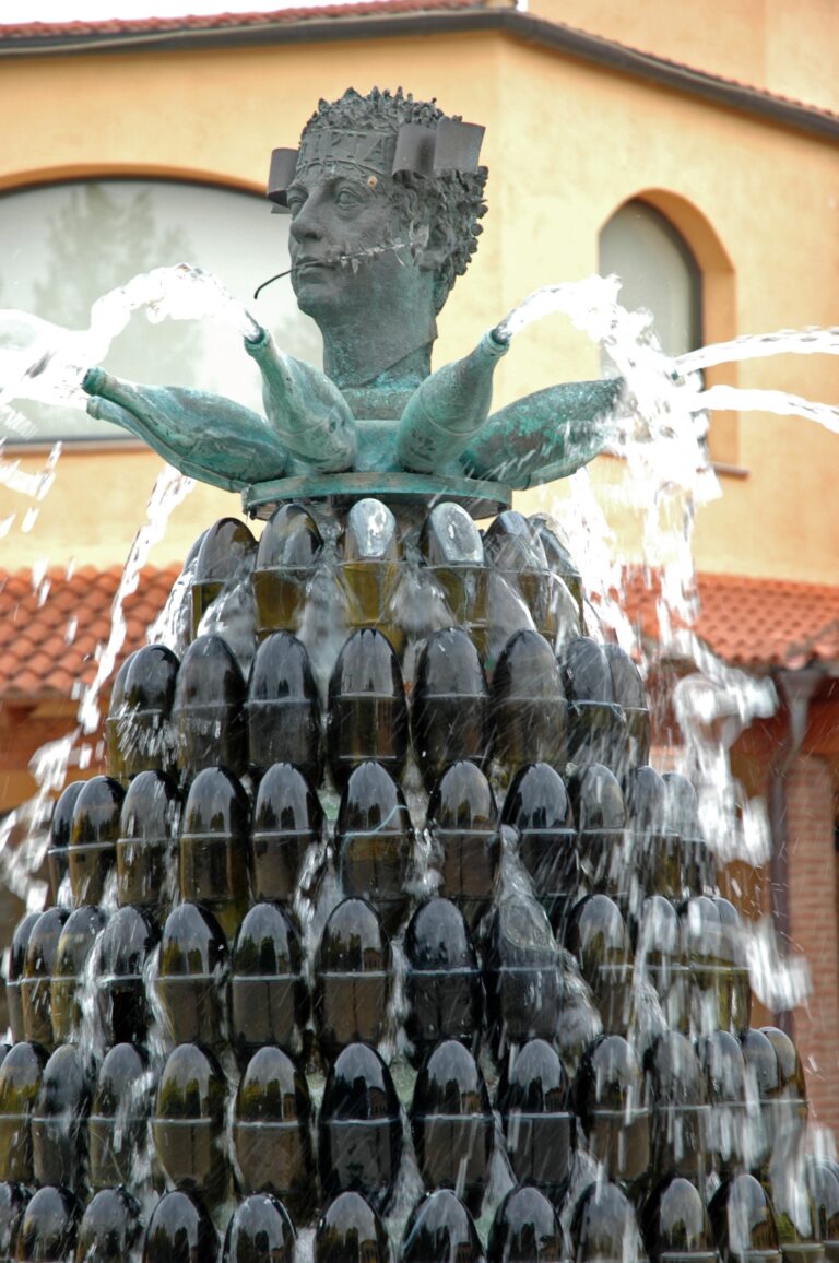 FONT vik 09 768x1156